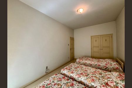 Apartamento para alugar com 180m², 4 quartos e 1 vaga Apartamento para alugar com 180m², 4 quartos e 1 vagaQuarto 2