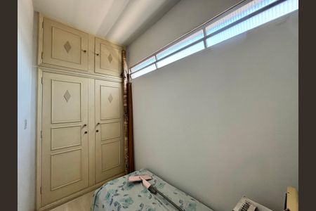 Apartamento para alugar com 180m², 4 quartos e 1 vaga Apartamento para alugar com 180m², 4 quartos e 1 vagaÁrea de serviço - quarto