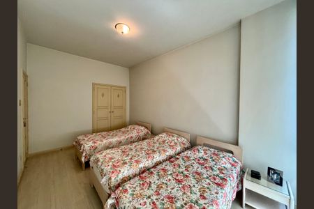 Apartamento para alugar com 180m², 4 quartos e 1 vaga Apartamento para alugar com 180m², 4 quartos e 1 vagaQuarto 2