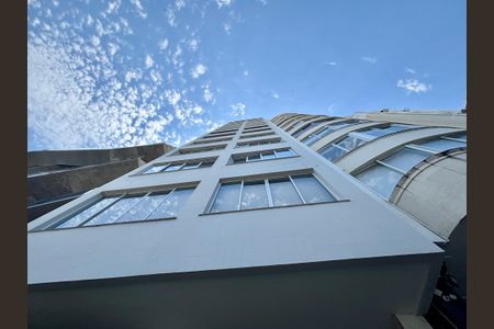 Apartamento para alugar com 180m², 4 quartos e 1 vaga Apartamento para alugar com 180m², 4 quartos e 1 vagaFachada