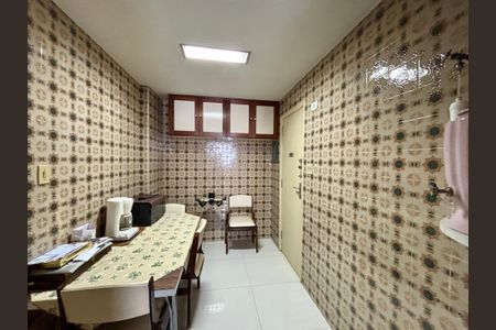 Apartamento para alugar com 180m², 4 quartos e 1 vaga Apartamento para alugar com 180m², 4 quartos e 1 vagaCopa da cozinha