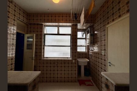 Apartamento para alugar com 180m², 4 quartos e 1 vaga Apartamento para alugar com 180m², 4 quartos e 1 vagaÁrea de serviço