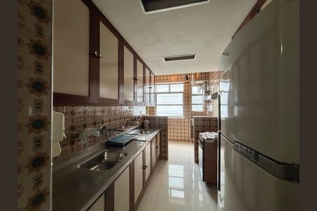 Apartamento para alugar com 180m², 4 quartos e 1 vaga Apartamento para alugar com 180m², 4 quartos e 1 vagaCozinha