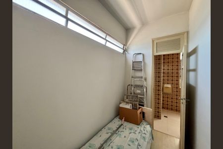Apartamento para alugar com 180m², 4 quartos e 1 vaga Apartamento para alugar com 180m², 4 quartos e 1 vagaÁrea de serviço - quarto