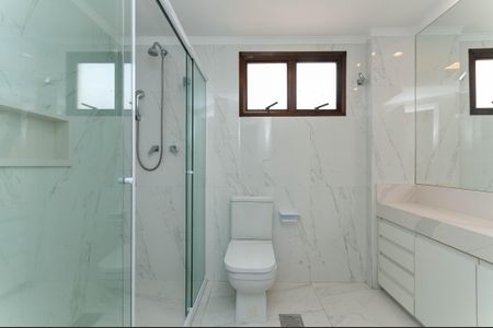 Apartamento para alugar com 155m², 4 quartos e 2 vagasBanheiro do quarto 2 Suíte