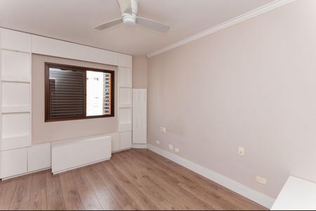 Apartamento para alugar com 155m², 4 quartos e 2 vagasQuarto 2 Suíte