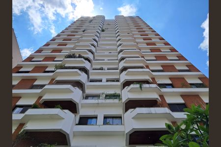 Apartamento para alugar com 155m², 4 quartos e 2 vagasFachada