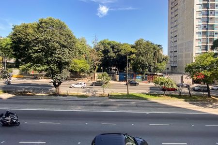 Apartamento para alugar com 54m², 1 quarto e sem vagaVaranda