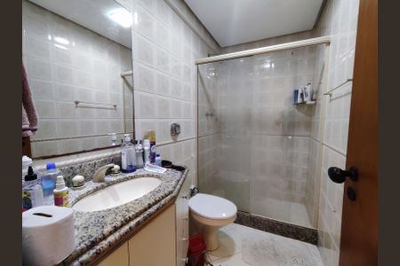 Apartamento para alugar com 178m², 3 quartos e 2 vagasBanheiro social