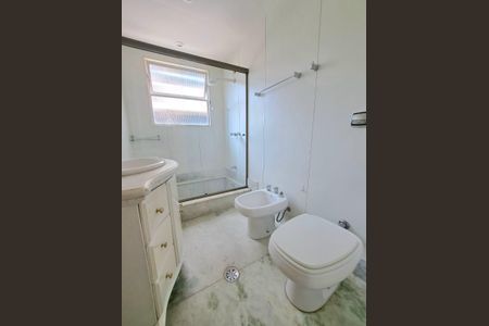 Apartamento para alugar com 120m², 4 quartos e 1 vaga