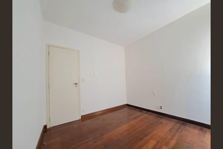 Apartamento para alugar com 120m², 4 quartos e 1 vaga