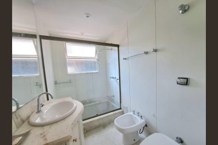 Apartamento para alugar com 120m², 4 quartos e 1 vaga