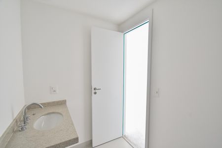 Banheiro de kitnet/studio à venda com 1 quarto, 21m² em Ipiranga, São Paulo