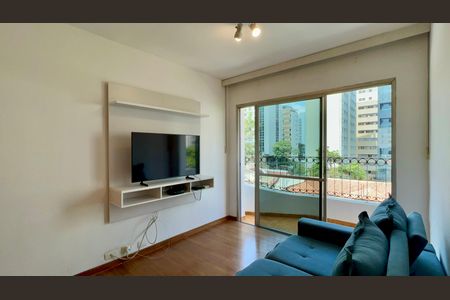 Sala de TV de apartamento para alugar com 1 quarto, 40m² em Jardim Paulista, São Paulo