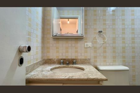 Apartamento para alugar com 40m², 1 quarto e 2 vagasBanheiro