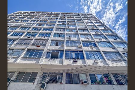 Apartamento à venda com 32m², 1 quarto e sem vaga