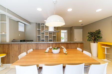 Apartamento para alugar com 76m², 2 quartos e 1 vaga Apartamento para alugar com 76m², 2 quartos e 1 vagaÁrea comum - Salão de festas