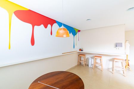 Apartamento para alugar com 76m², 2 quartos e 1 vaga Apartamento para alugar com 76m², 2 quartos e 1 vagaAteliê