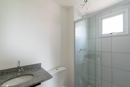 Apartamento para alugar com 76m², 2 quartos e 1 vaga Apartamento para alugar com 76m², 2 quartos e 1 vagaBanheiro da Suíte