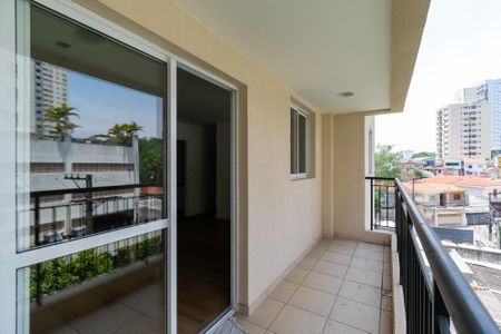 Apartamento para alugar com 76m², 2 quartos e 1 vaga Apartamento para alugar com 76m², 2 quartos e 1 vagaVaranda