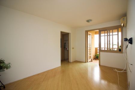 Sala de apartamento para alugar com 2 quartos, 60m² em Santo Antônio, Porto Alegre