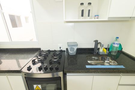 Apartamento para alugar com 42m², 2 quartos e 1 vaga Apartamento para alugar com 42m², 2 quartos e 1 vagaCozinha e Área de Serviço