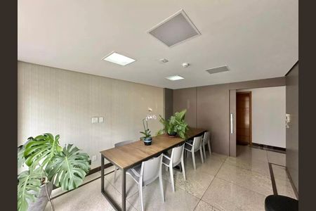 Apartamento à venda com 90m², 2 quartos e 3 vagas