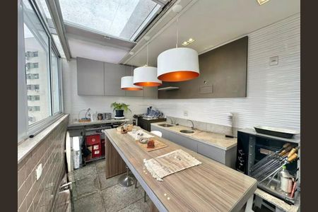 Apartamento à venda com 90m², 2 quartos e 3 vagas