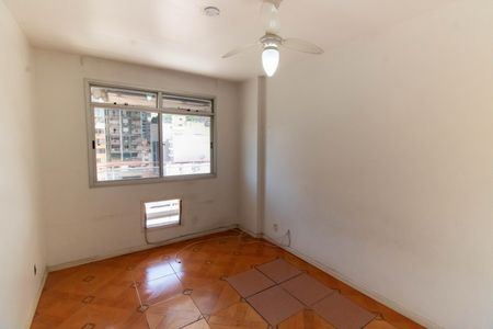 Apartamento à venda com 94m², 2 quartos e 1 vaga Apartamento à venda com 94m², 2 quartos e 1 vagaQuarto