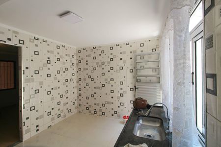 Casa à venda com 72m², 2 quartos e 1 vaga Casa à venda com 72m², 2 quartos e 1 vagaCozinha