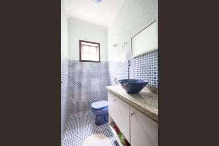 Casa à venda com 154m², 3 quartos e 2 vagasLavabo