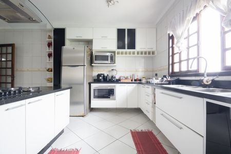 Casa à venda com 154m², 3 quartos e 2 vagasCozinha