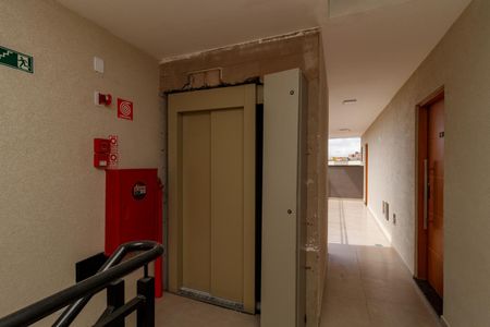 Casa de condomínio para alugar com 38m², 2 quartos e sem vagaÁrea comum