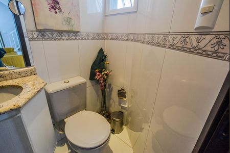 Casa à venda com 180m², 3 quartos e 2 vagas Casa à venda com 180m², 3 quartos e 2 vagasLavabo
