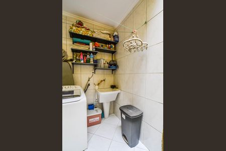 Casa à venda com 180m², 3 quartos e 2 vagas Casa à venda com 180m², 3 quartos e 2 vagasÁrea de Serviço