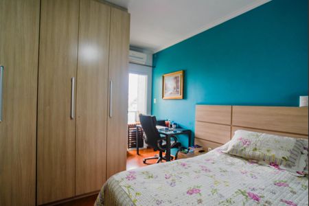 Casa à venda com 180m², 3 quartos e 2 vagas Casa à venda com 180m², 3 quartos e 2 vagasQuarto Suíte