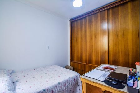 Casa à venda com 180m², 3 quartos e 2 vagas Casa à venda com 180m², 3 quartos e 2 vagasQuarto 1