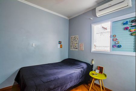Casa à venda com 180m², 3 quartos e 2 vagas Casa à venda com 180m², 3 quartos e 2 vagasQuarto 2