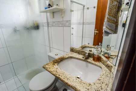 Casa à venda com 180m², 3 quartos e 2 vagas Casa à venda com 180m², 3 quartos e 2 vagasBanheiro da Suíte