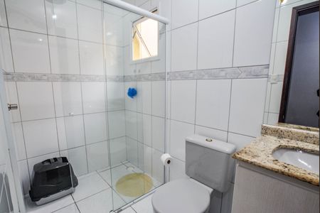 Casa à venda com 180m², 3 quartos e 2 vagas Casa à venda com 180m², 3 quartos e 2 vagasBanheiro Social