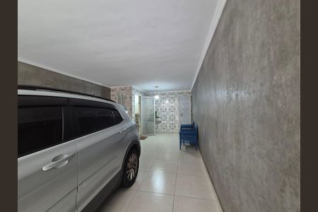 Casa à venda com 180m², 3 quartos e 2 vagas Casa à venda com 180m², 3 quartos e 2 vagasGaragem