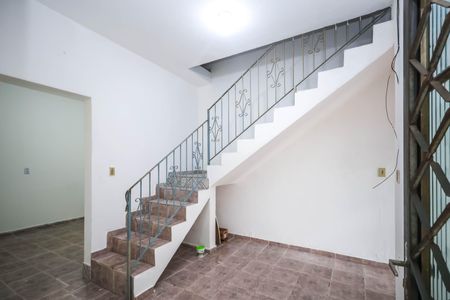 Casa para alugar com 5 quartos, 70m² em São João Climaco, São Paulo