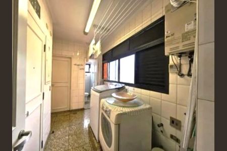 Apartamento para alugar com 220m², 3 quartos e 4 vagas