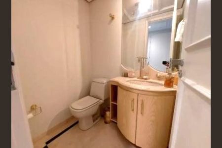 Apartamento para alugar com 220m², 3 quartos e 4 vagas