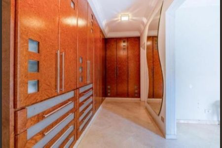 Apartamento para alugar com 3 quartos, 220m² em Vila Uberabinha, São Paulo