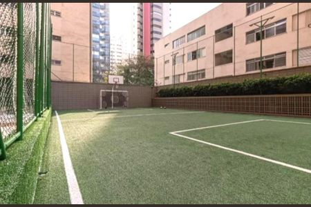 Apartamento para alugar com 220m², 3 quartos e 4 vagas