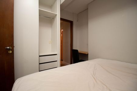 Casa para alugar com 400m², 5 quartos e 4 vagas Casa para alugar com 400m², 5 quartos e 4 vagasSuíte 1