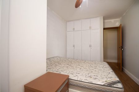 Casa para alugar com 400m², 5 quartos e 4 vagas Casa para alugar com 400m², 5 quartos e 4 vagasSuíte 3