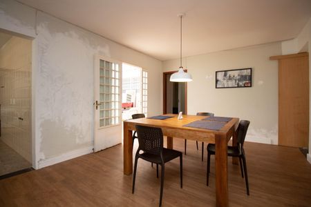 Casa para alugar com 400m², 5 quartos e 4 vagas Casa para alugar com 400m², 5 quartos e 4 vagasSala 2