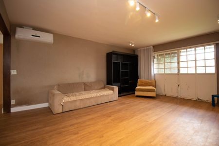 Casa para alugar com 400m², 5 quartos e 4 vagas Casa para alugar com 400m², 5 quartos e 4 vagasSala 1